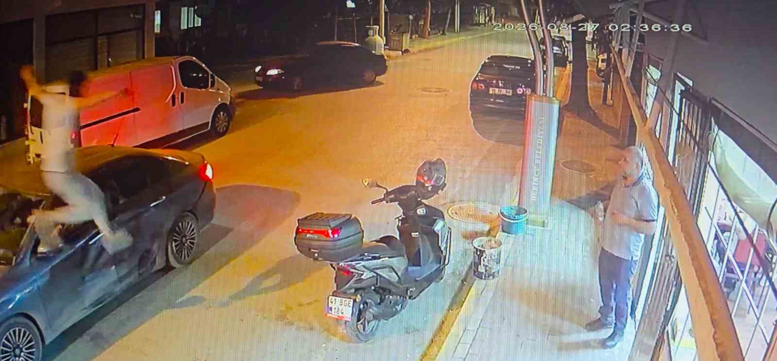 Kocaeli’de 2’si ağır 5 kişinin yaralandığı kavganın dehşete düşüren görüntüleri ortaya çıktı