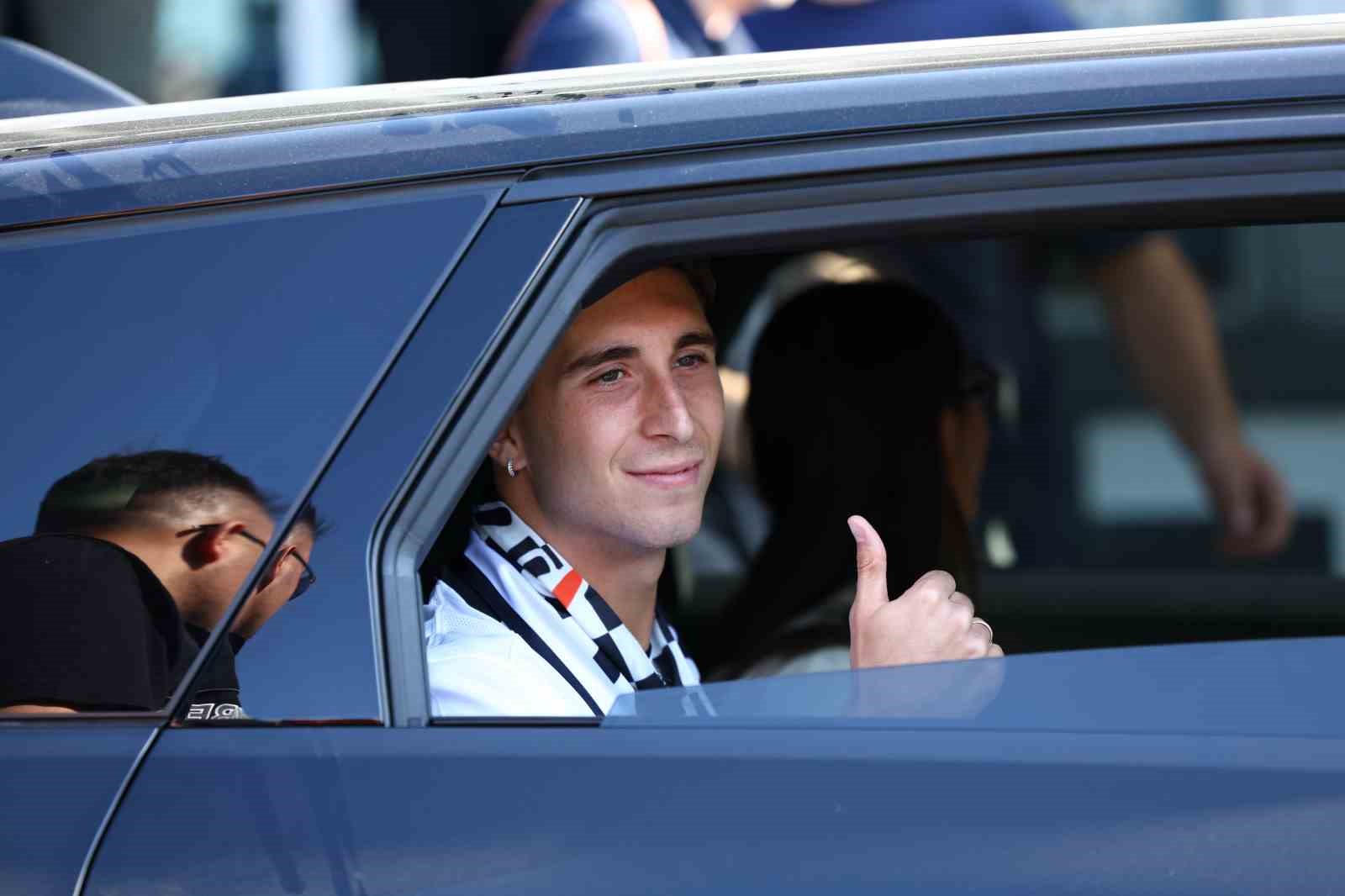 Beşiktaş’ın yeni transferi Fabio Miretti, İstanbul’a geldi
