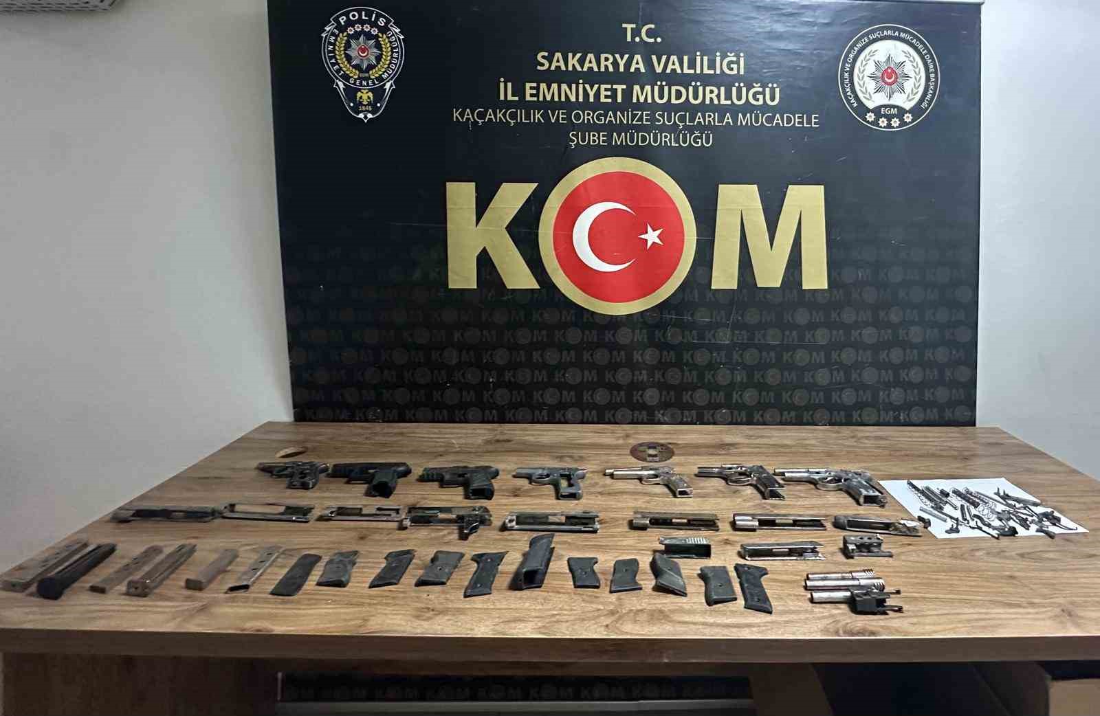 Sakarya’da silah imalathanesine döndürülen eve operasyon: 1 gözaltı