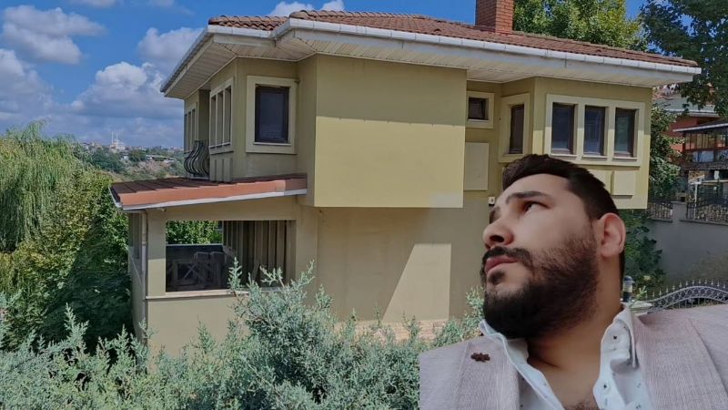 Yazar Murat Koparan Üsküdar’daki villasında ölü bulundu