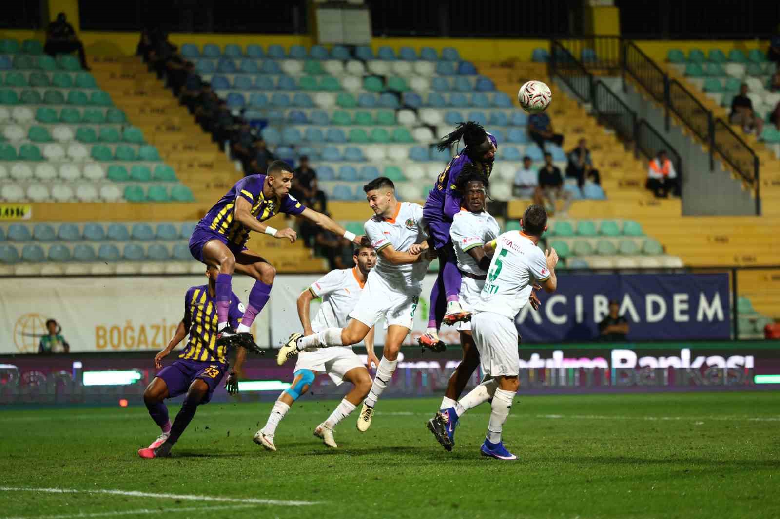 Trendyol Süper Lig: Eyüpspor: 2 - Alanyaspor: 1 (Maç sonucu)
