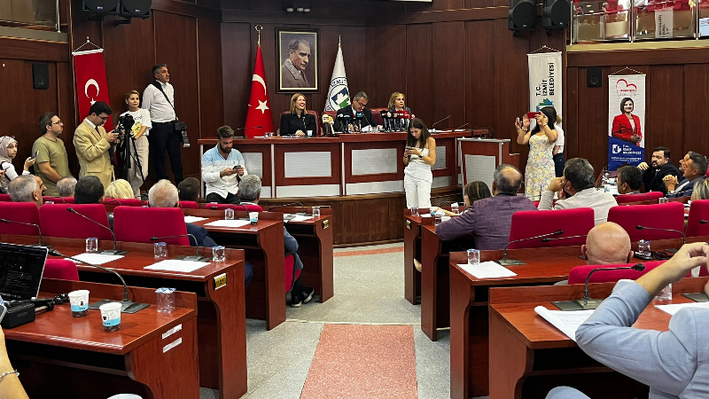 İzmit meclisinde komisyonlar yeniden belirlendi