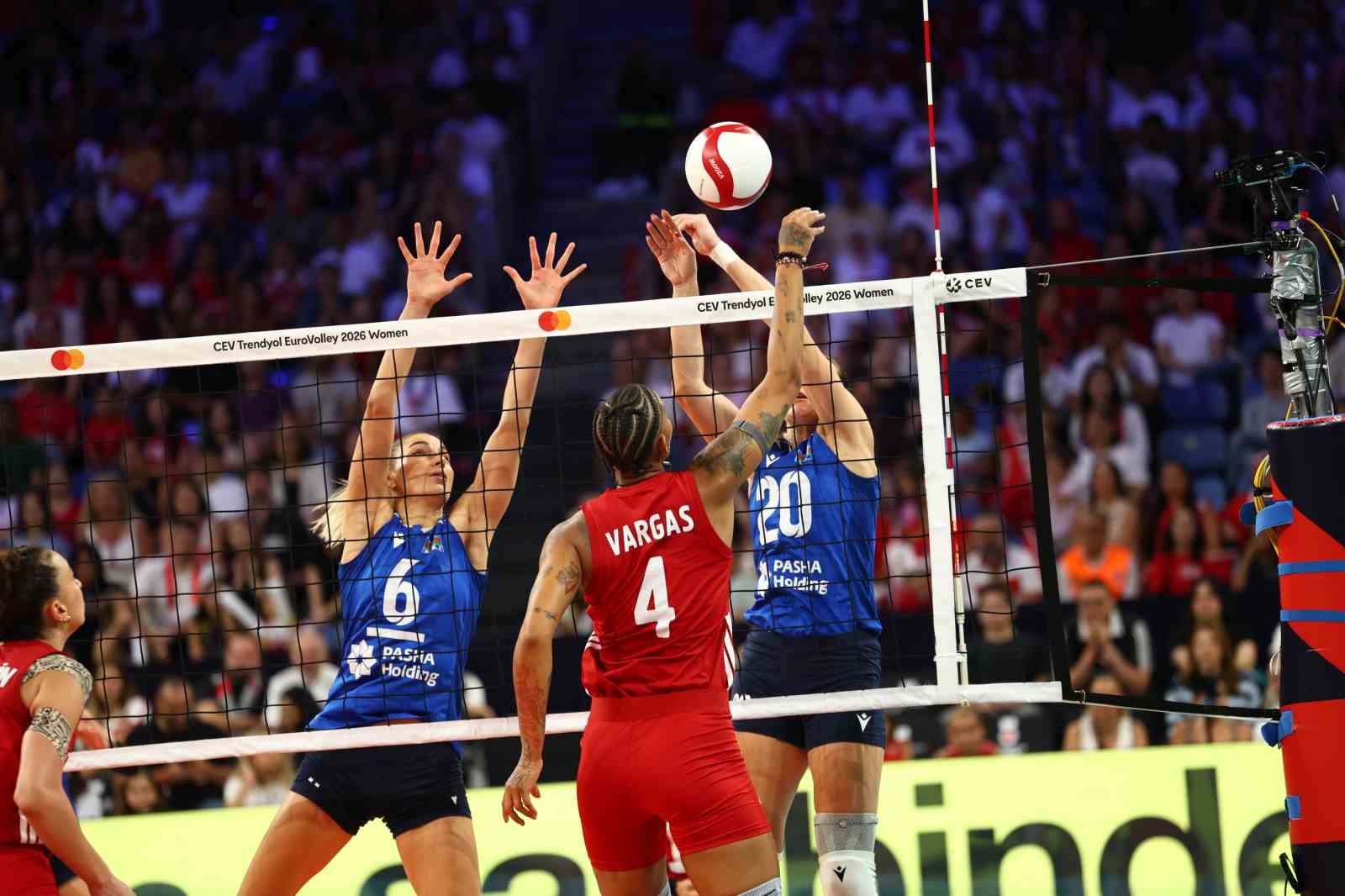 Milliler, CEV Avrupa Şampiyonası’nda çeyrek finale yükseldi
