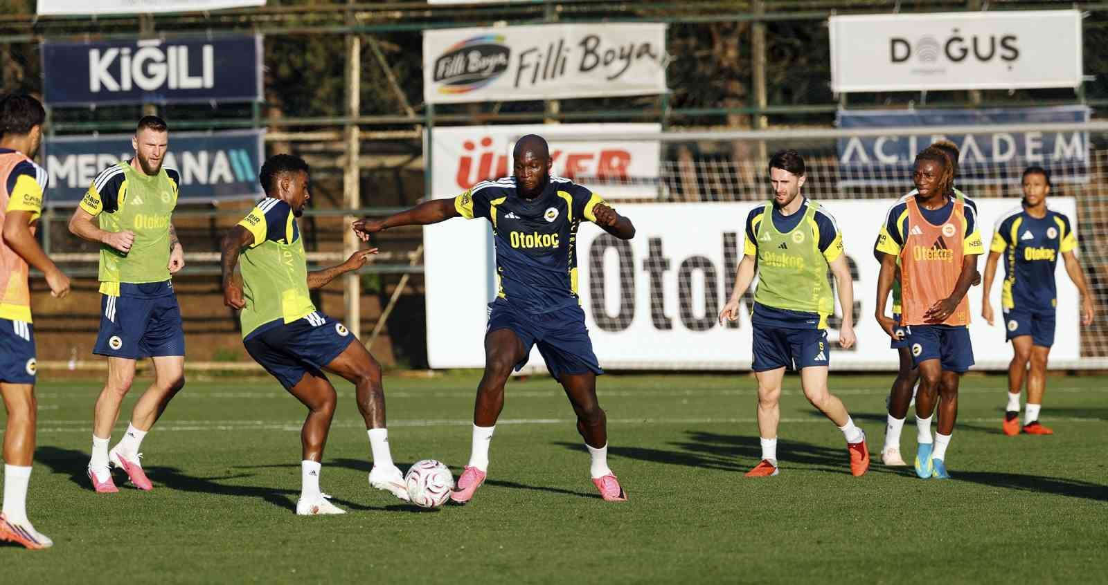 Fenerbahçe’de Beşiktaş maçının hazırlıkları başladı
