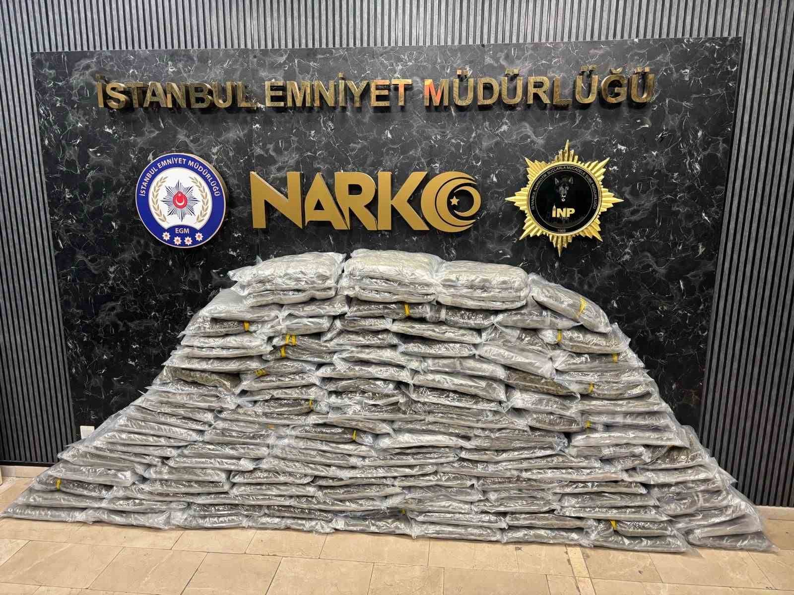 Esenyurt’ta uyuşturucu operasyonu: 143 kilogram skunk ele geçirildi
