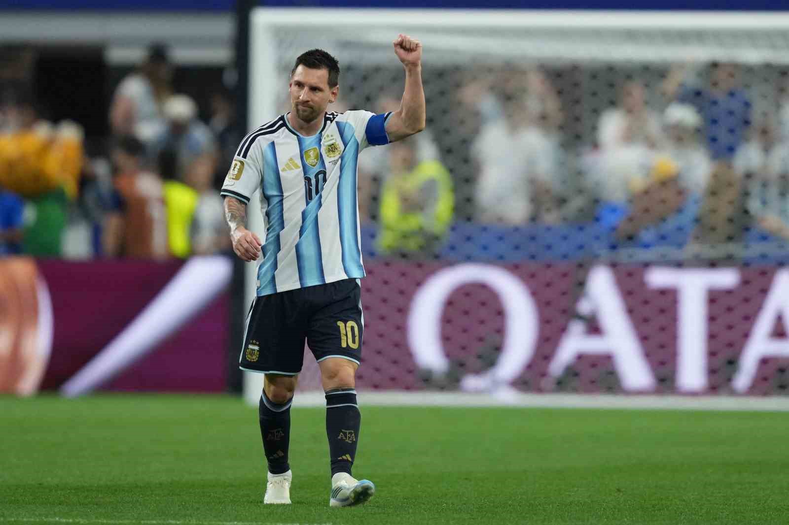 Arjantin’de Lionel Messi için saygı duruşu yapılacak