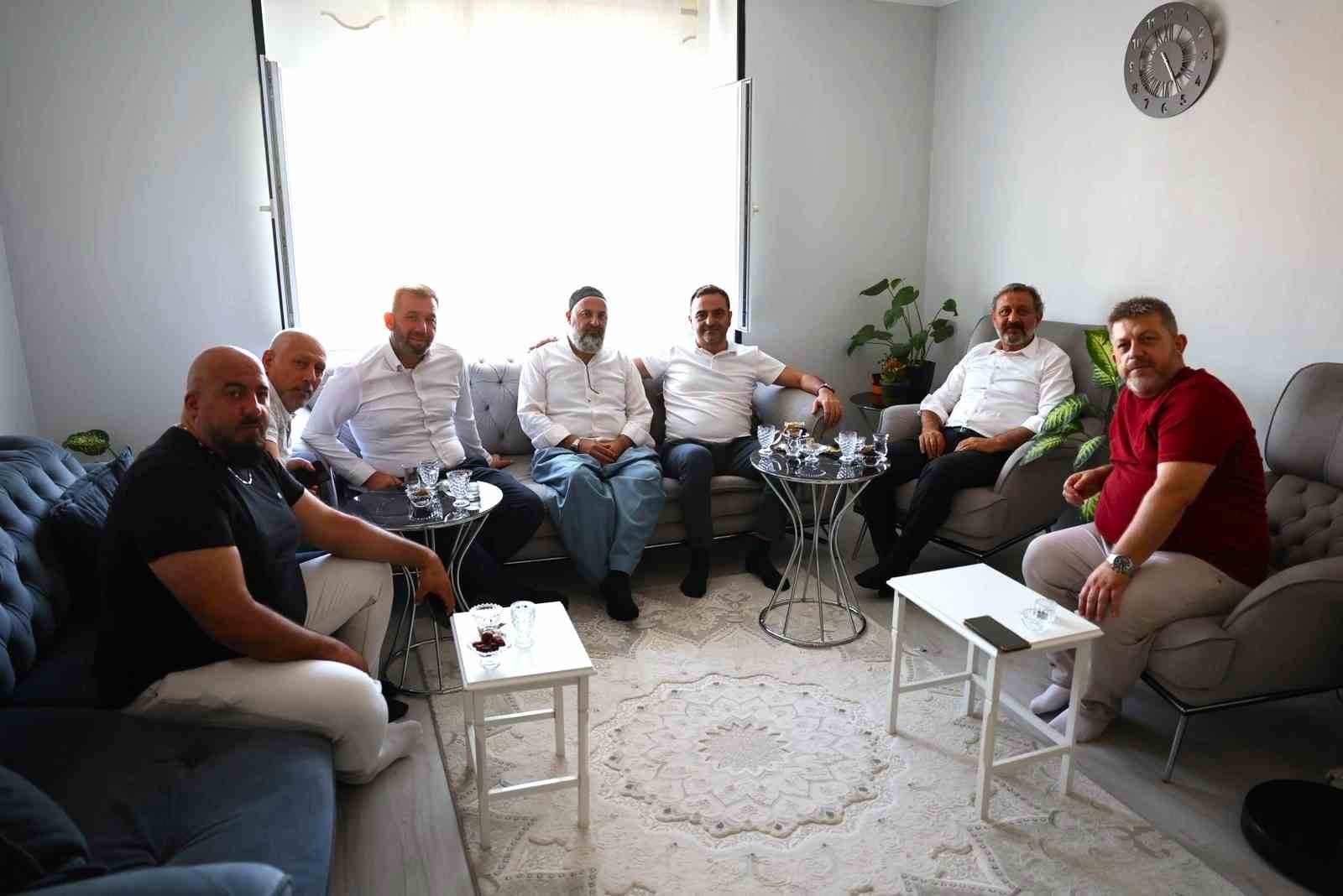 Başiskele’de vatandaşlarla gönül buluşmaları
