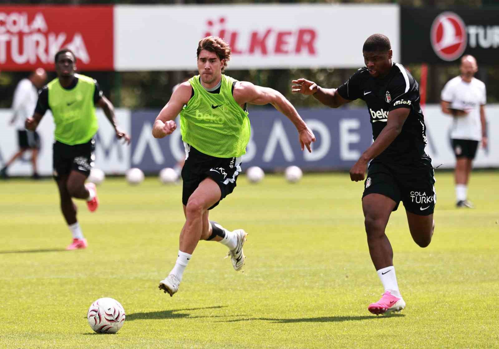 Beşiktaş, Fenerbahçe derbisine hazır
