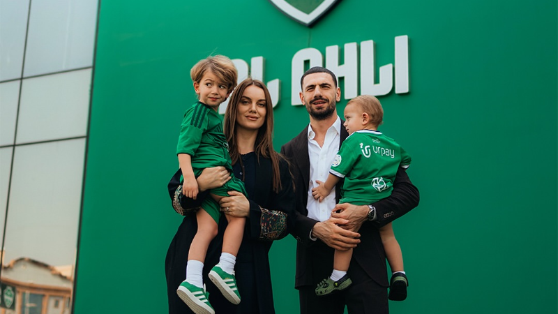 Merih Demiral’ın eşinden dikkat çeken hamle: Ayrılık iddiaları gündemde