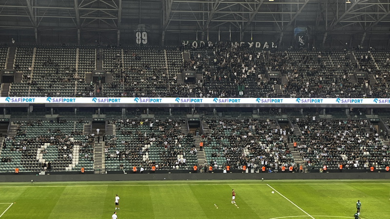 Kocaeli Stadyumu tribünlerinde LED pano dönemi