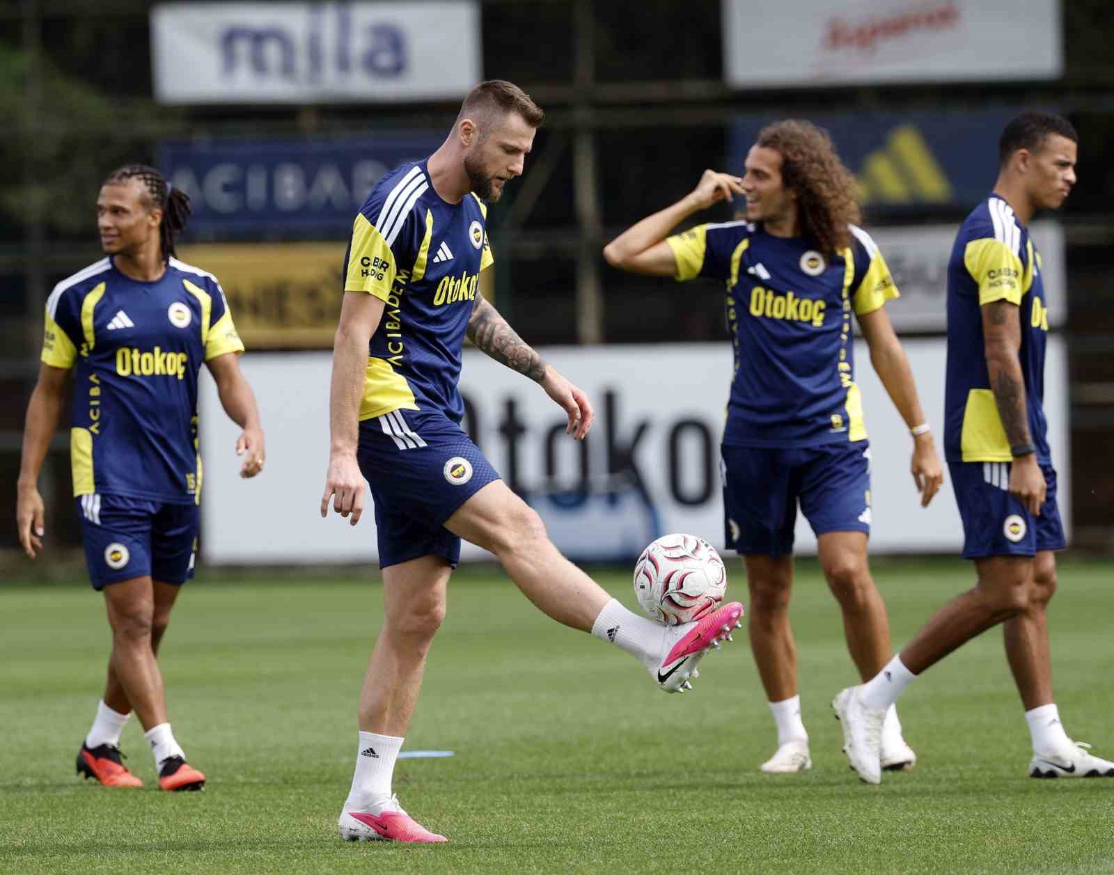 Fenerbahçe, Gaziantep FK maçı hazırlıklarını tamamladı

