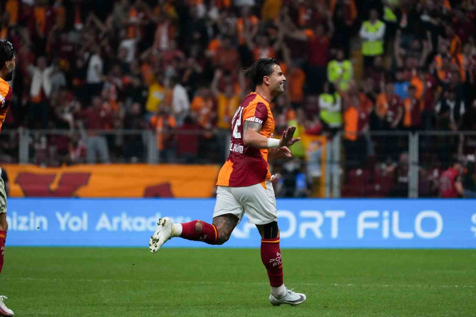 Abdülkerim Bardakcı bu sezonki ilk golünü attı
