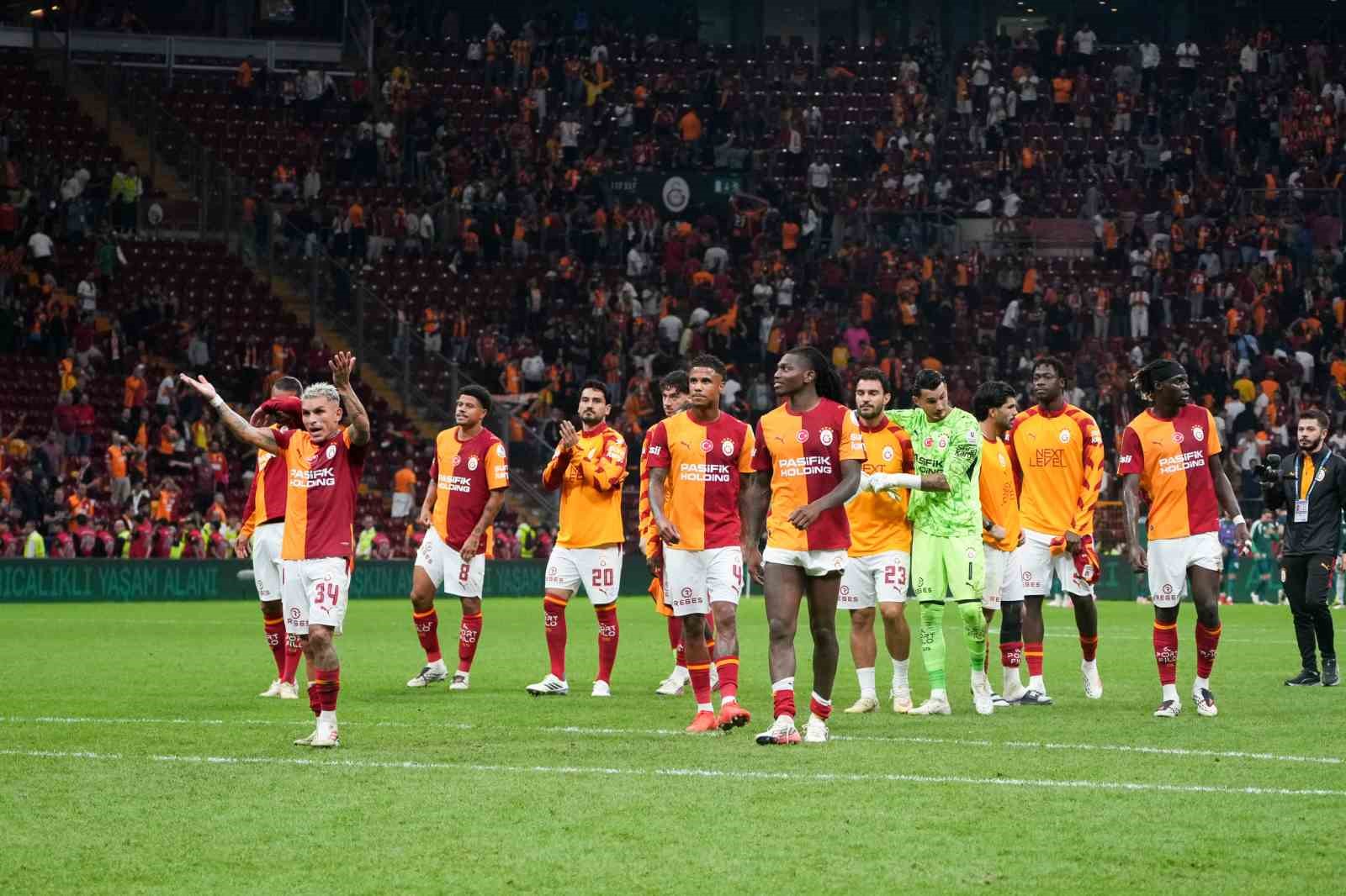 Galatasaray ligde evindeki yenilmezliğini sürdürdü
