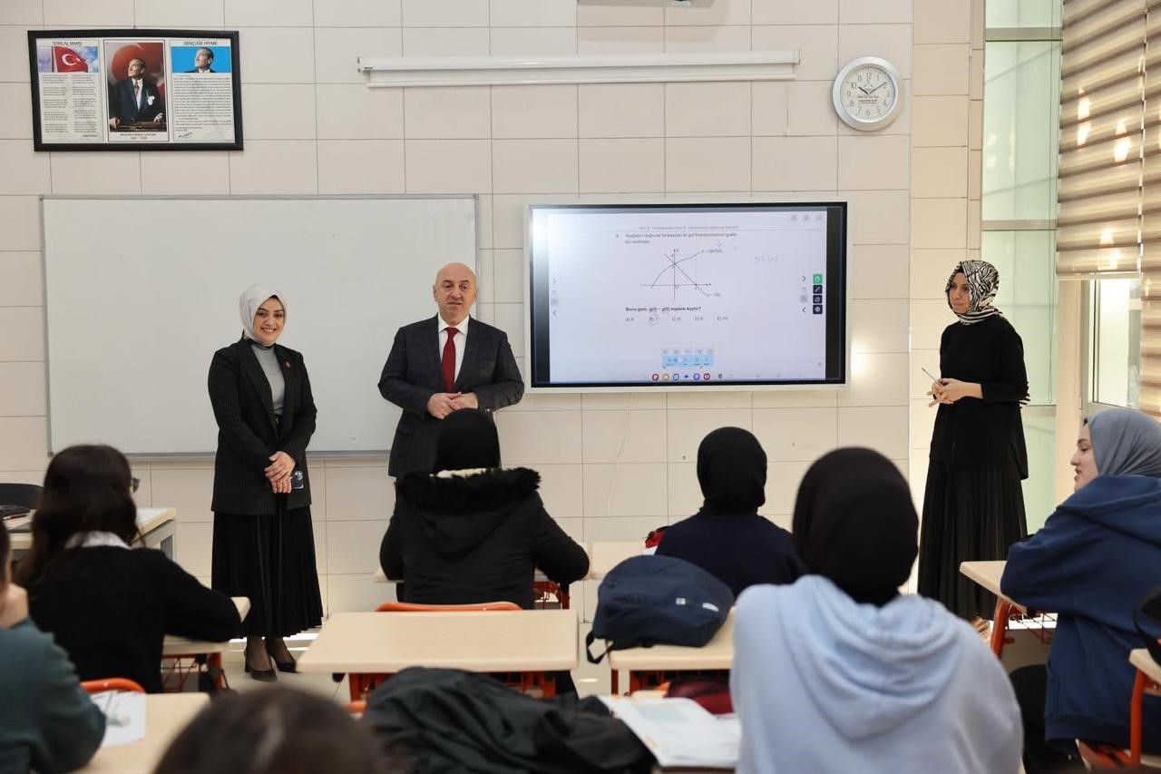Darıca’da öğrenciye destek
