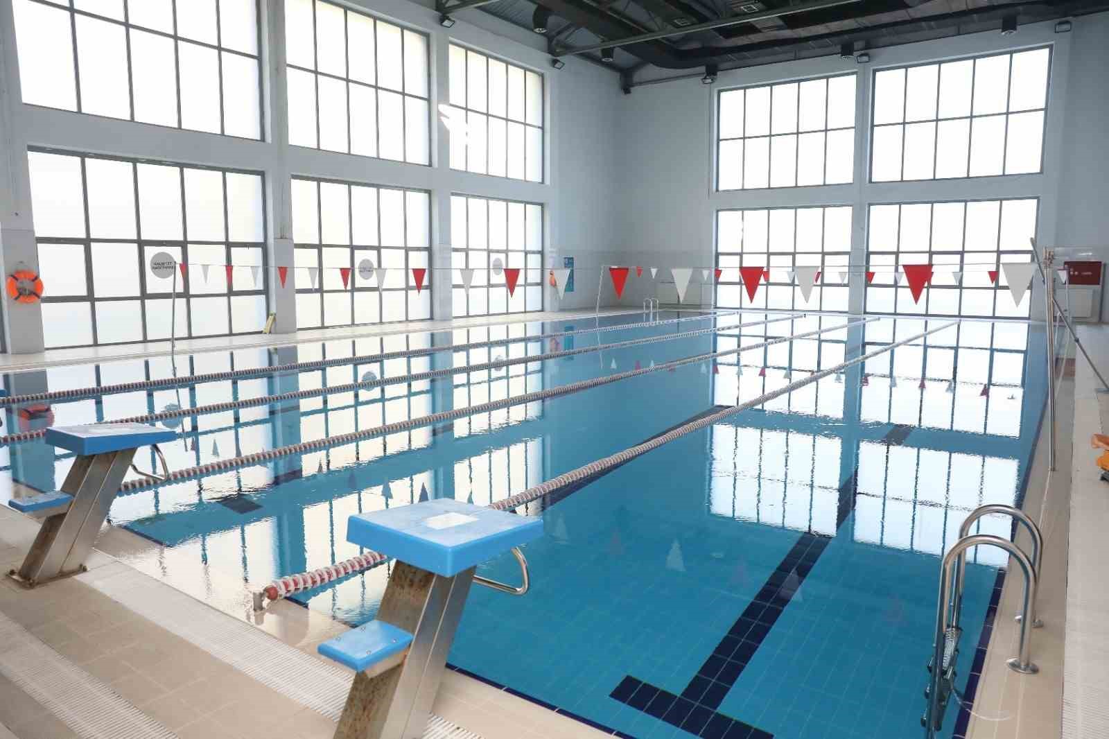Yetişkinlere yönelik yüzme ve fitness kurslarına başvurular başladı