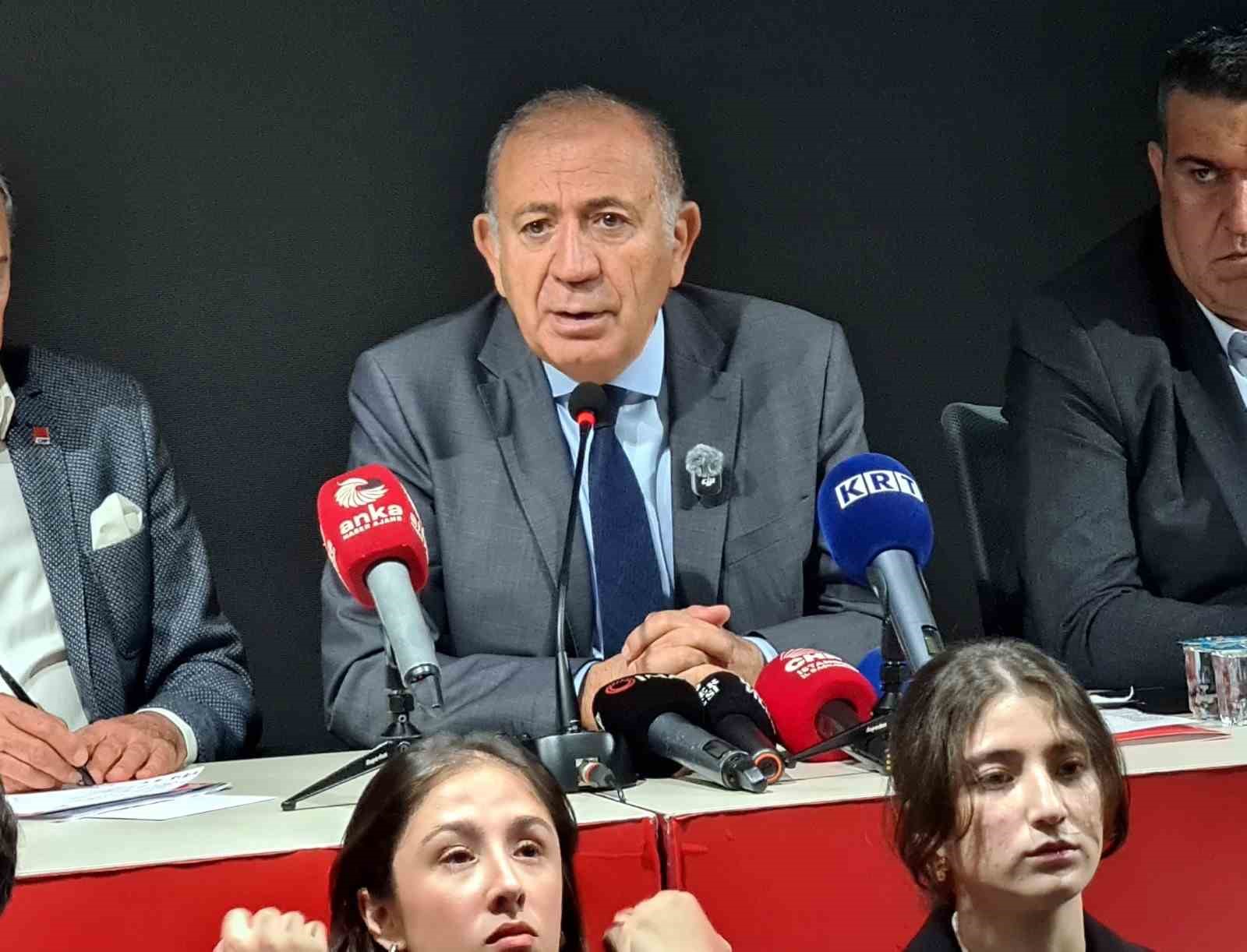 Gürsel Tekin: "Önümüzdeki günlerde partimizin Genel Başkanı, Genel Merkezi yeniden bir yapılanma konusunda kararını verecektir"
