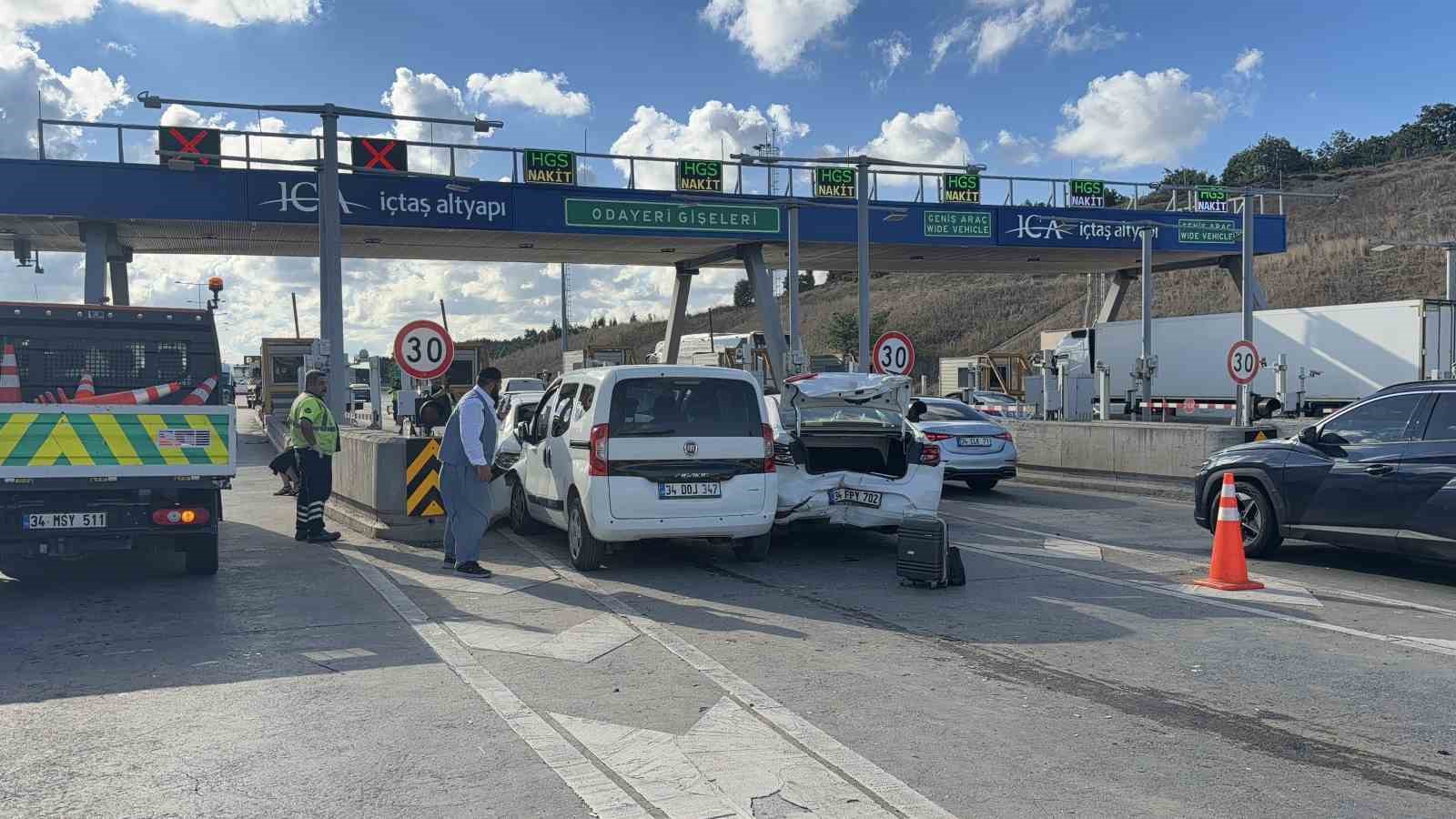 Kuzey Marmara Otoyolu’nda zincirleme kaza: 2 yaralı
