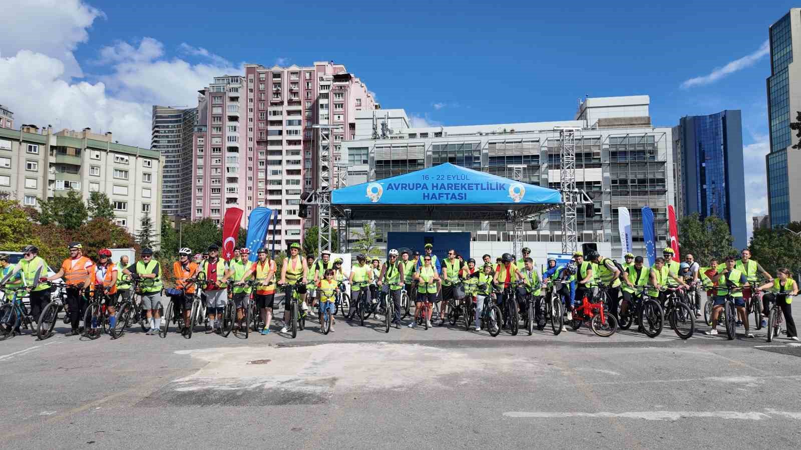 Ataşehir’de "Avrupa Hareketlilik Haftası" coşkusu: Pedallar sağlıklı yaşam için çevrildi
