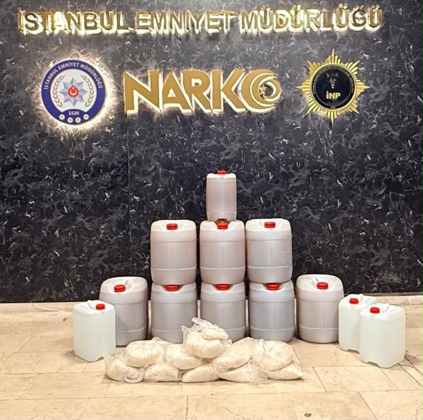 Esenyurt’ta 272 kilogram uyuşturucu ele geçirildi: 4 gözaltı