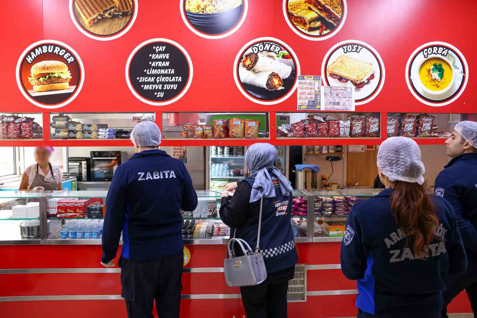 Arnavutköy Belediyesi okul kantinlerinde sağlıklı ve güvenli gıda için sahada
