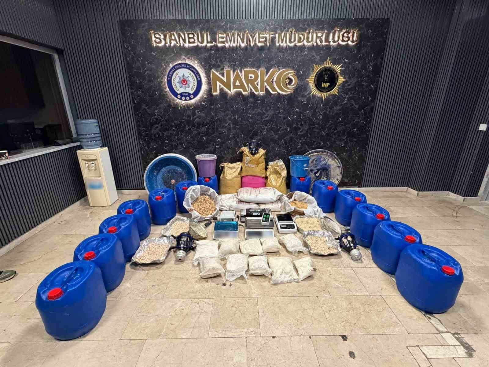 İstanbul’da üç günlük narkotik bilançosu: 188 şüpheli yakalandı, adreslerden yüzlerce kilo uyuşturucu madde çıktı
