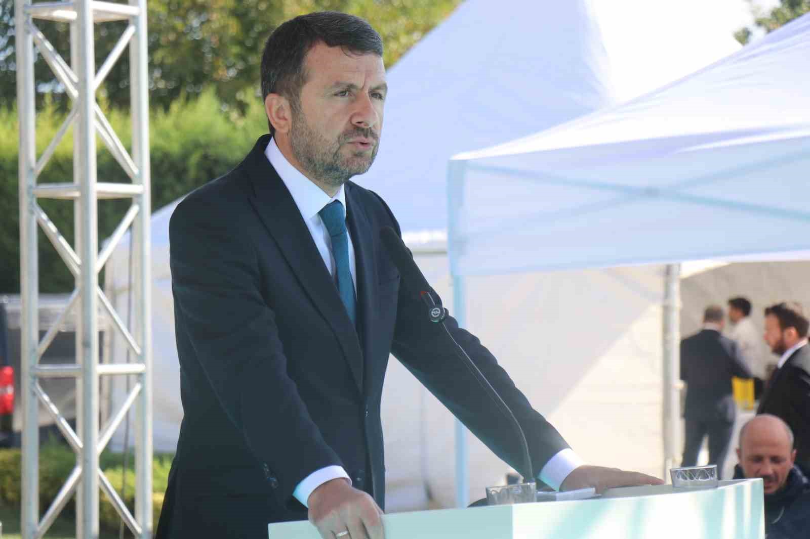 BİK Genel Müdürü Çay: "Basın kuruluşlarımıza 8 ayda 5 milyar 258 milyon liranın üzerinde resmi ilan ve reklam desteği sağladık"
