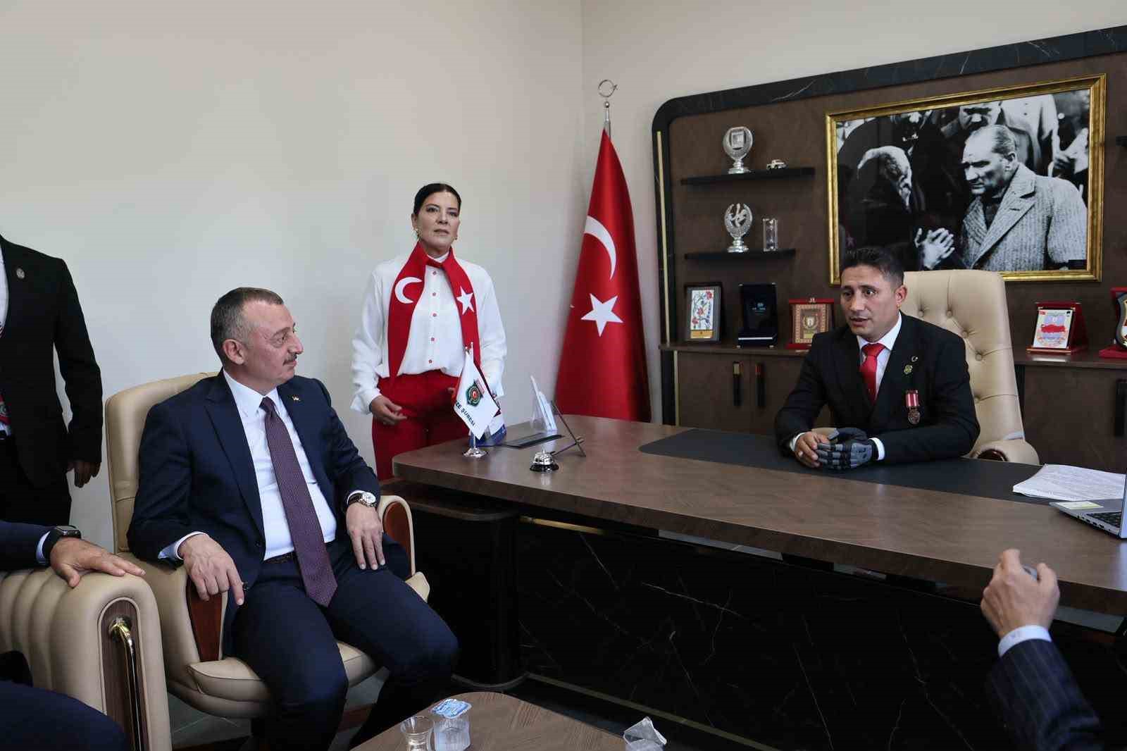 Gebze Şehit Yakınları ve Gazi Evi hizmete açıldı
