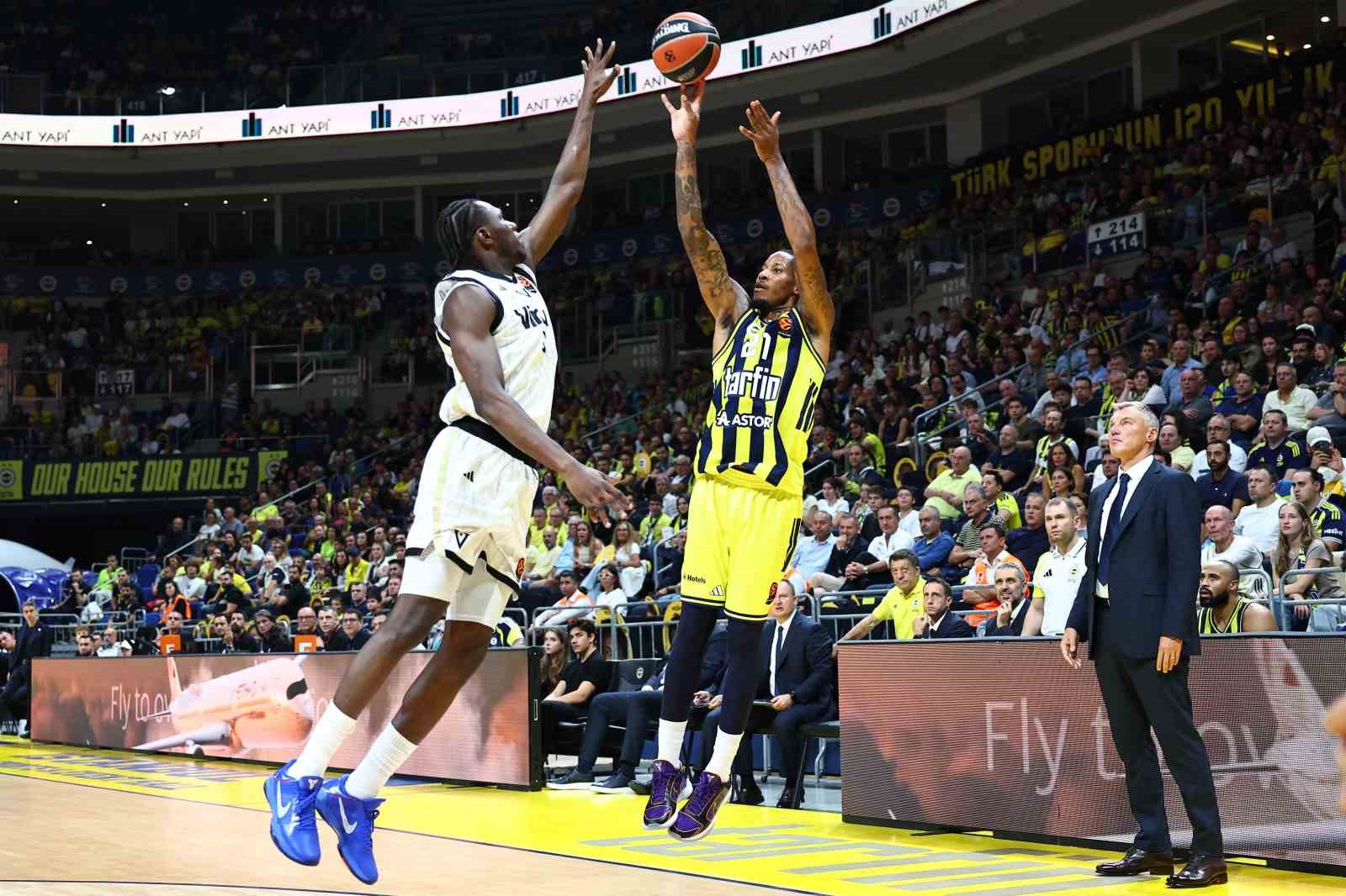 Fenerbahçe, Euroleague’e galibiyetle başladı
