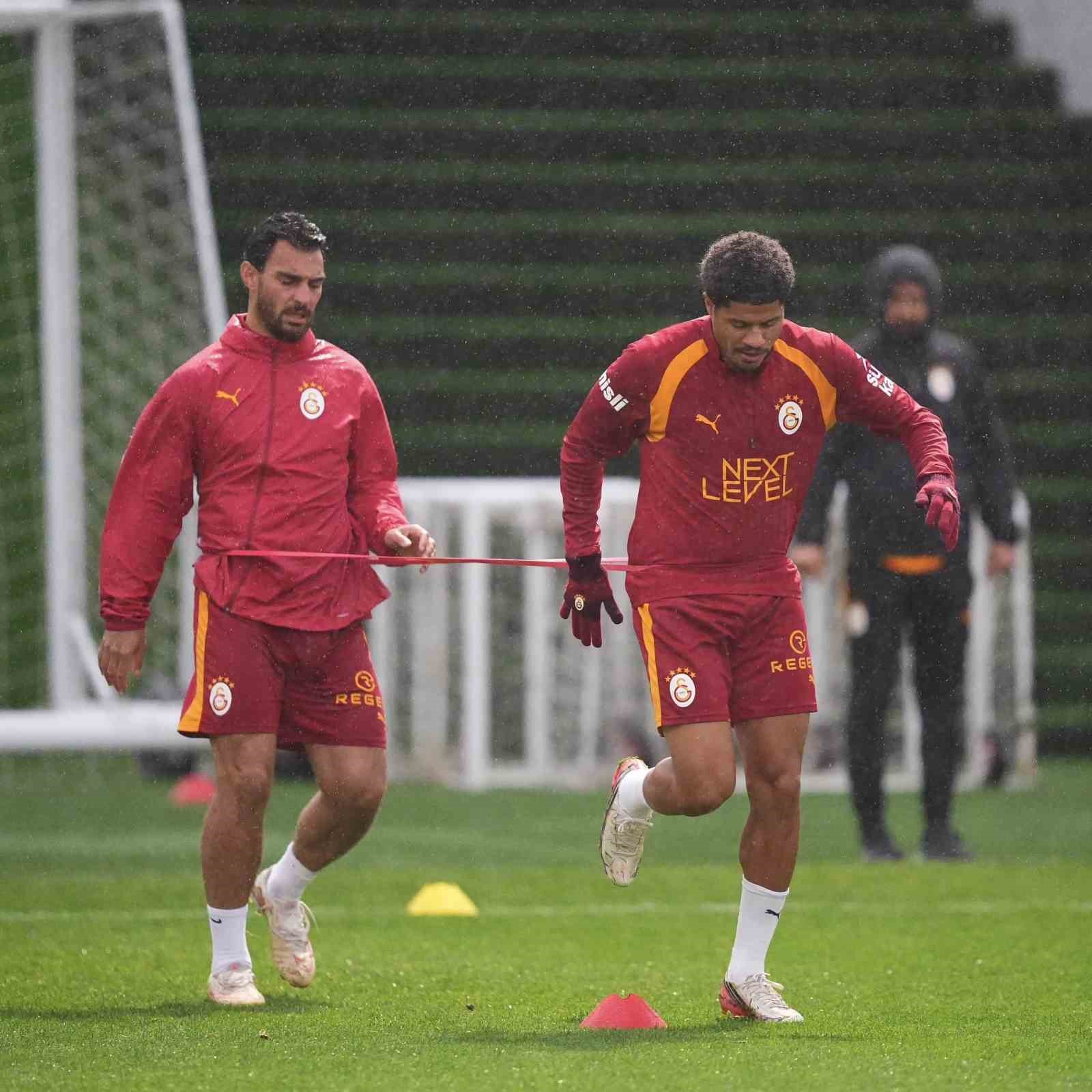 Galatasaray, Kasımpaşa maçının hazırlıklarını sürdürdü
