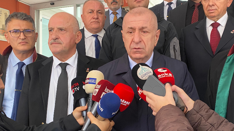 Ümit Özdağ: “Ben boksör değilim, göstereceğim şey evraktır”