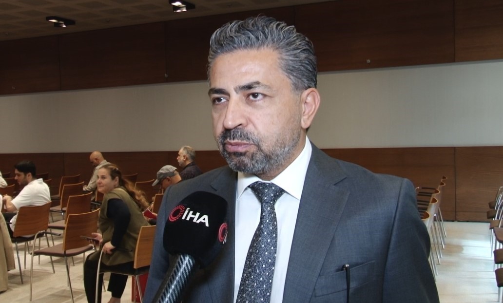 Sabahları bel ağrısı ve tutukluk, ankilozan spondilit belirtisi olabilir
