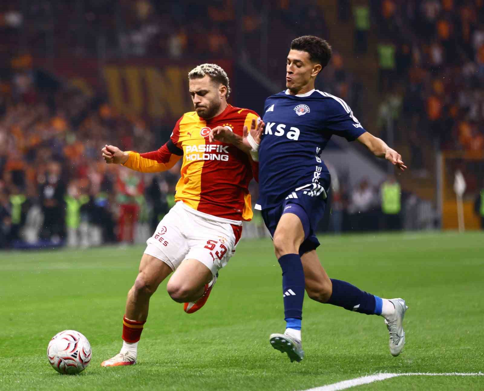 Trendyol Süper Lig: Galatasaray: 0 - Kasımpaşa: 0 (Maç devam ediyor)
