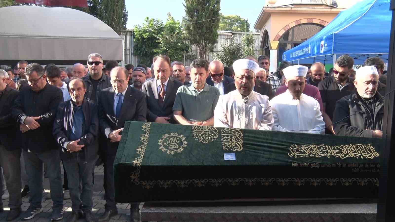 Maltepe’de çöken binada hayatını kaybeden Hüseyin Özkurt son yolculuğuna uğurlandı