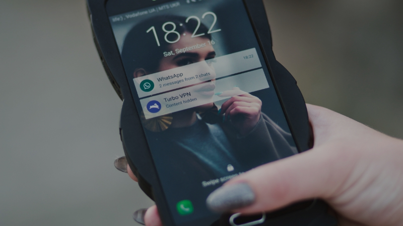 Whatsapp’ta dedikodu yaptı, işten atıldı