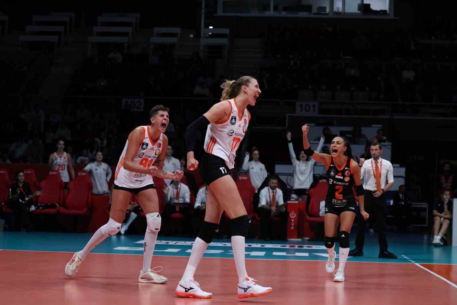 Vodafone Sultanlar Ligi: İlbank: 0 Eczacıbaşı Peron İstanbul: 3
