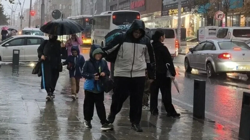 Kocaeli’de eğitime 1 gün daha ara verildi