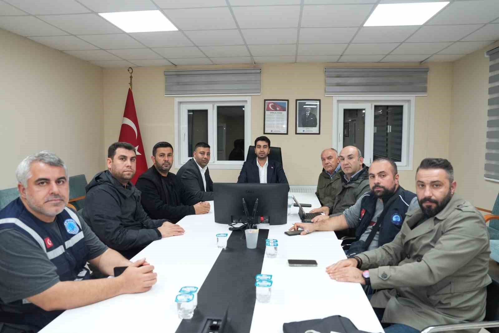 Başkan Bingöl, sağanak yağışı ekiplerle anlık takip etti
