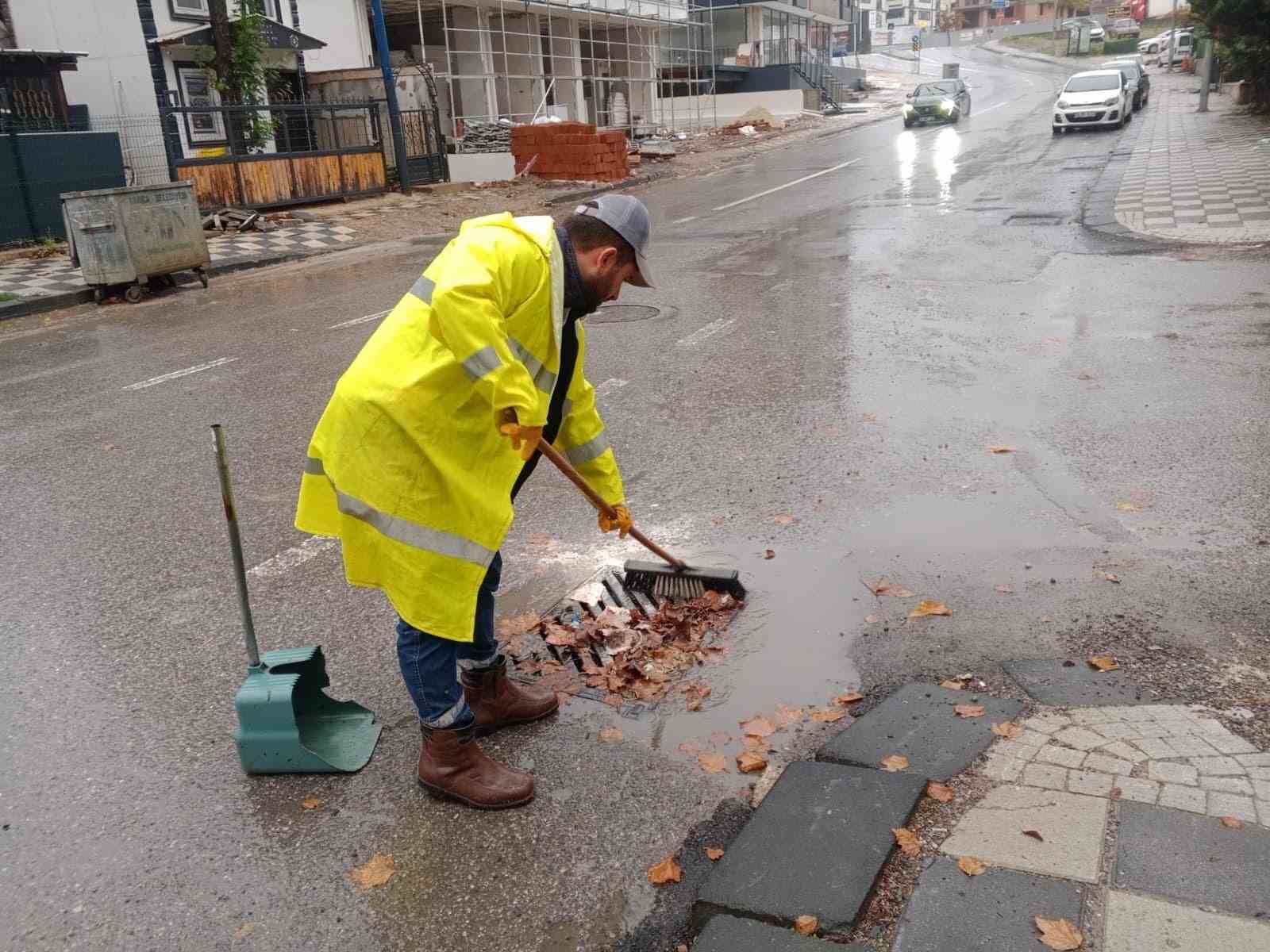 Darıca’da sağanağa karşı su baskını önlemleri alınıyor