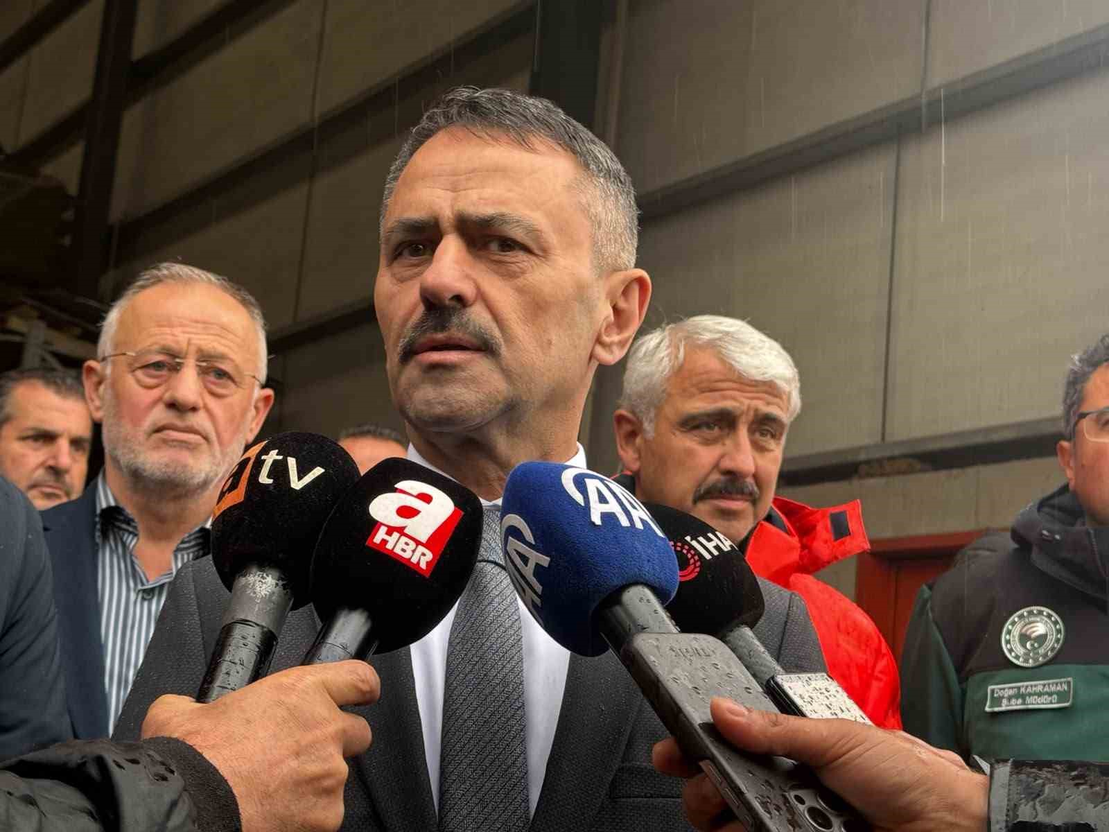 Kocaeli Valisi Aktaş: "Kayıp eski muhtarı arama çalışmaları denize kadar sürüyor"