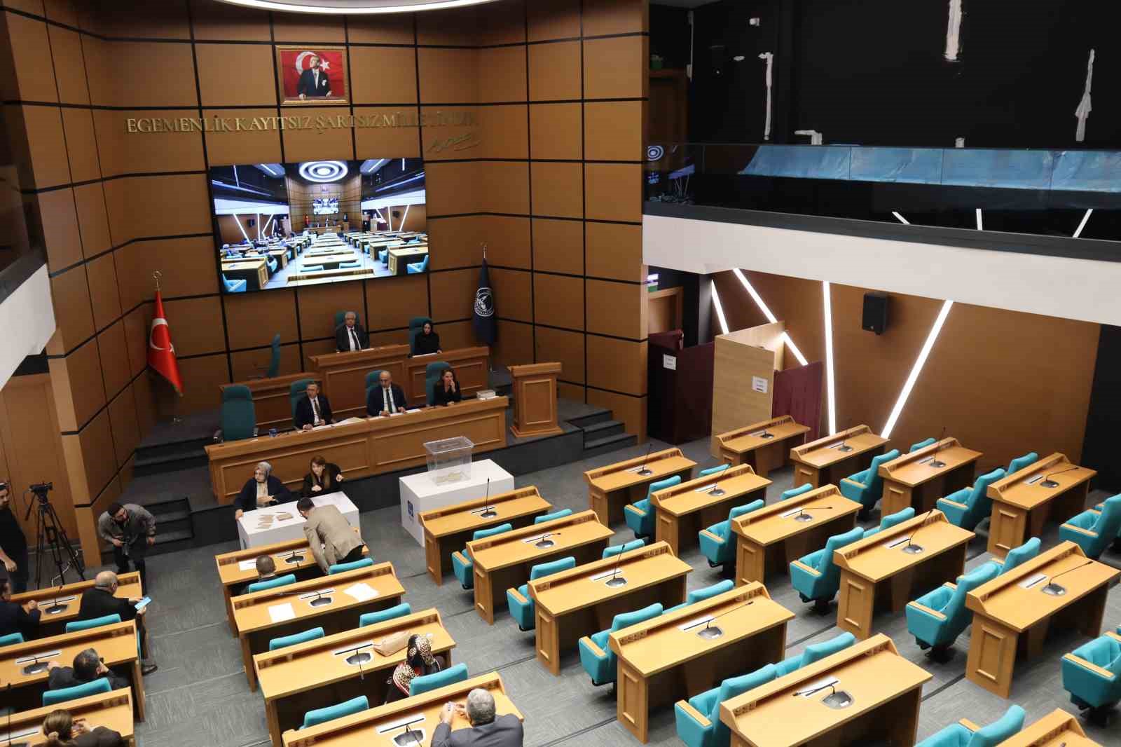 Üsküdar Belediye Başkanvekilliği seçimine CHP ve YENİ Parti grubu katılmadı
