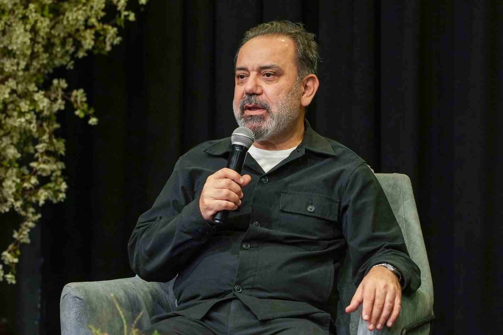 Sezai Karakoç’un düşünce dünyası Esenler’de konuşuldu
