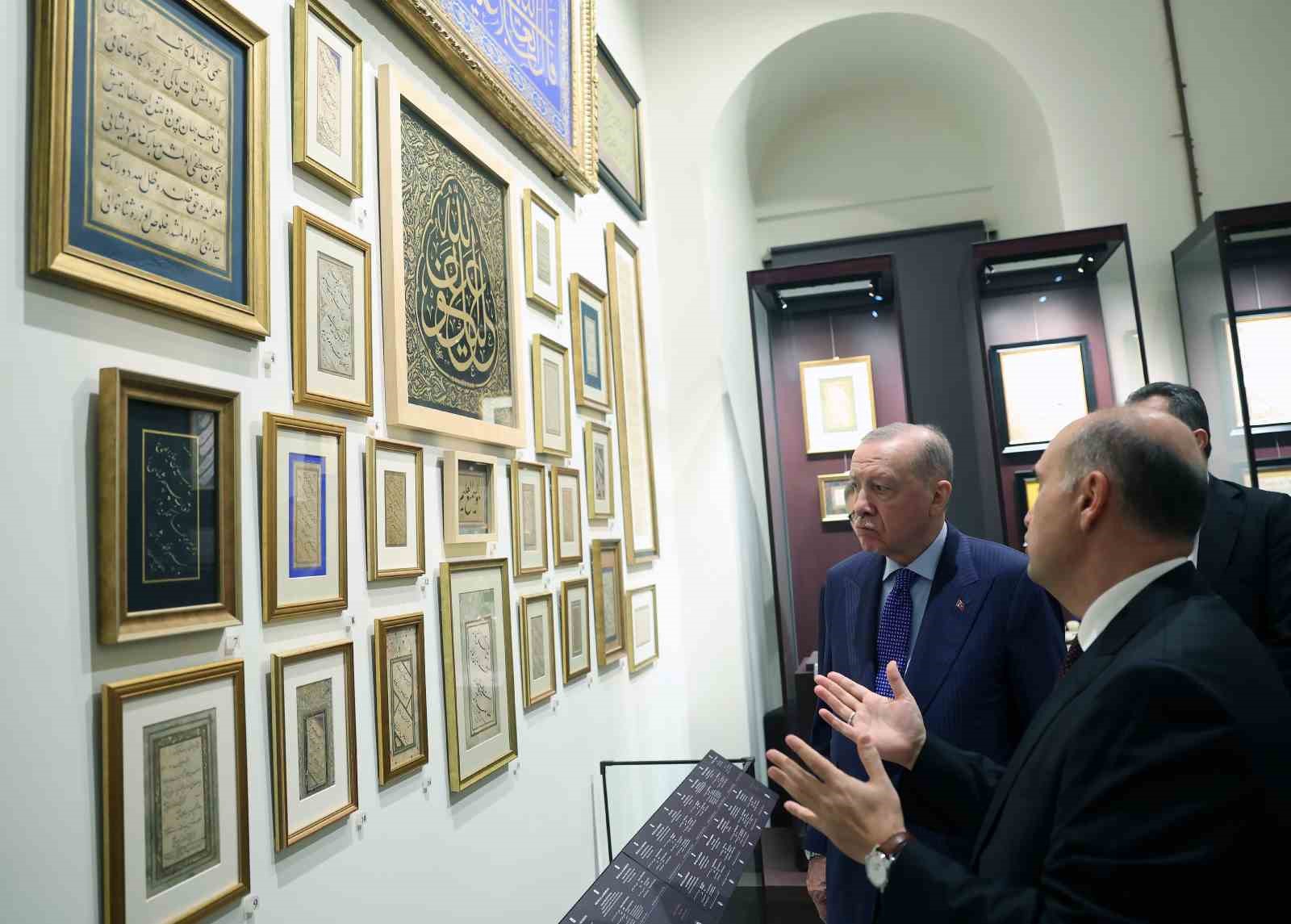 Cumhurbaşkanı Erdoğan, Darphane-i Amire Müzeleri’ni gezdi
