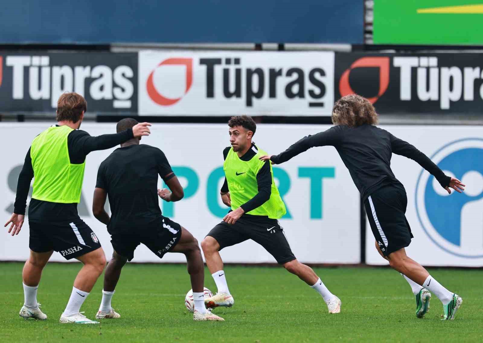 Beşiktaş, Başakşehir maçı hazırlıklarını tamamladı
