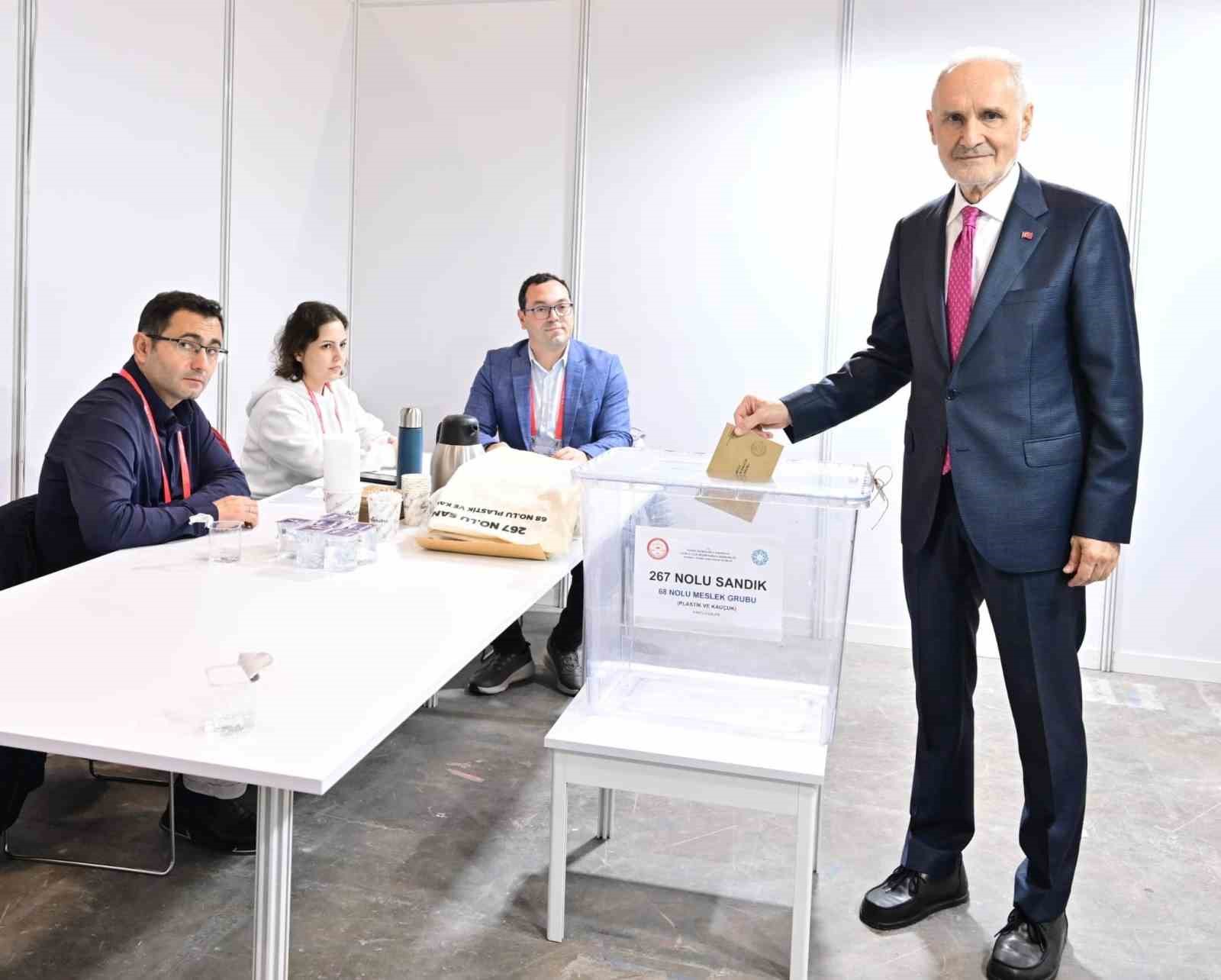 İstanbul Ticaret Odası Başkanı Şekib Avdagiç oyunu kullandı
