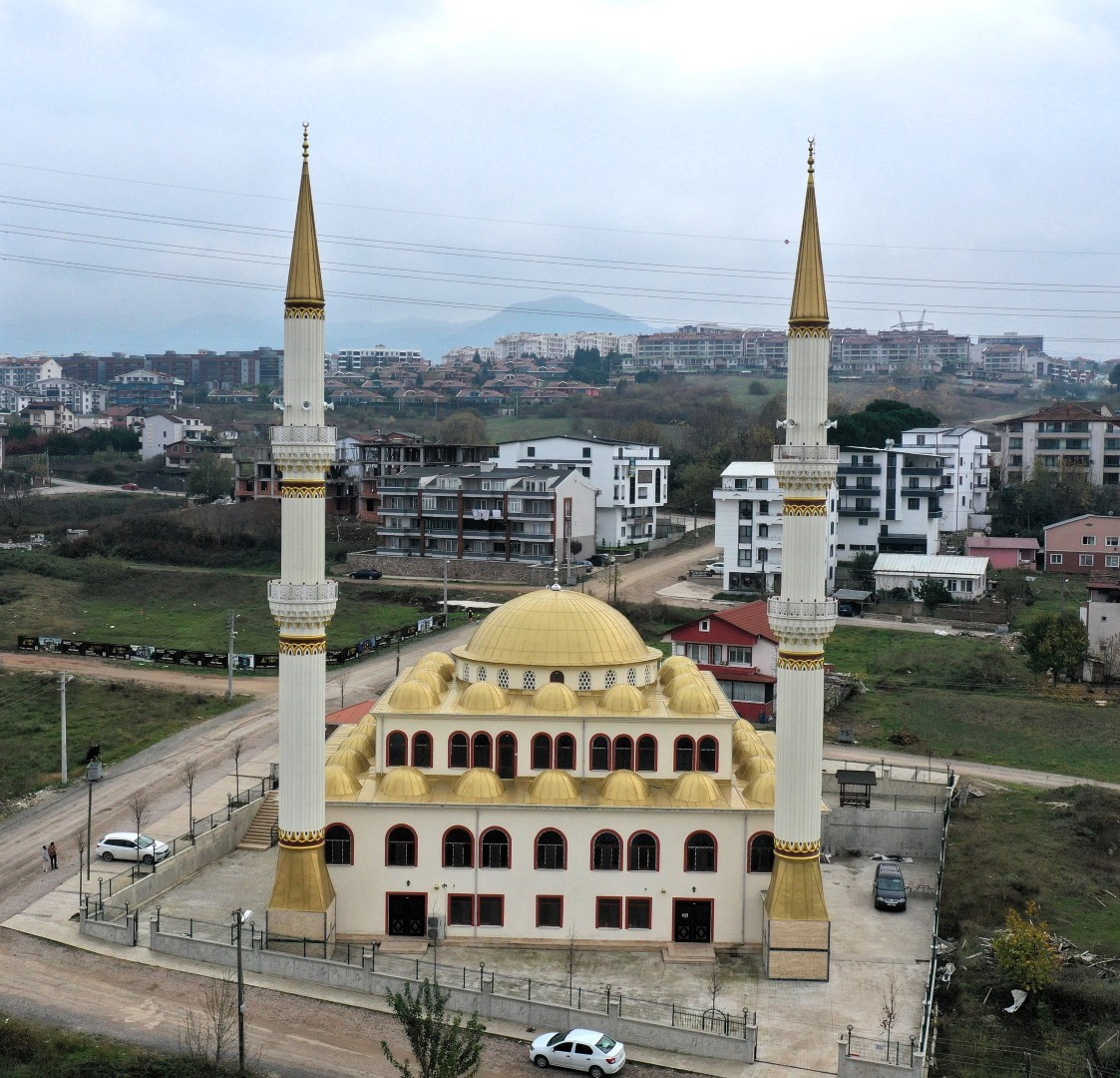 Kocaeli’de risk oluşturan minareler çelik sistemlerle yenileniyor
