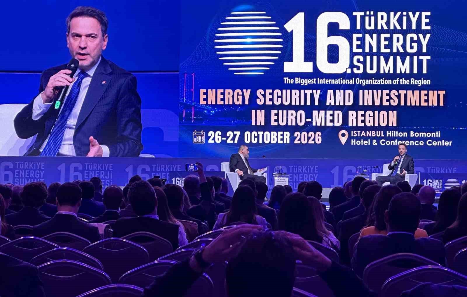 Bakan Bayraktar: "Nükleer yakıtı yükleyerek 2027 yılından itibaren sistemimizde Akkuyu’nun elektriğini kullanacağız"
