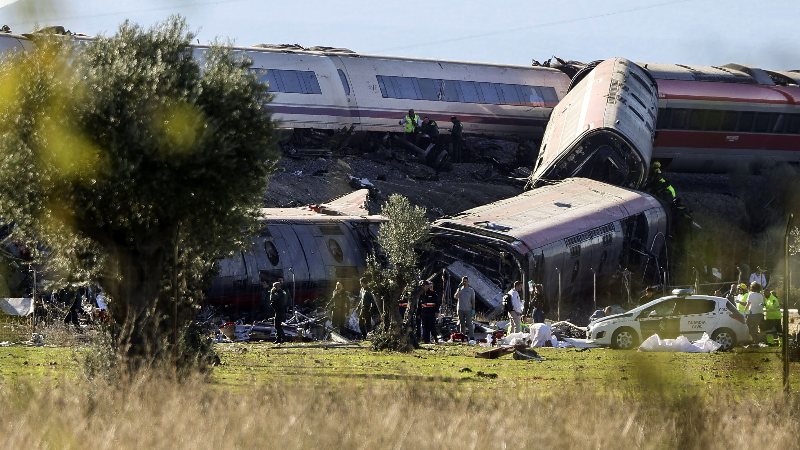 İspanya’da tren faciası: Ölü sayısı 30’a yükseldi