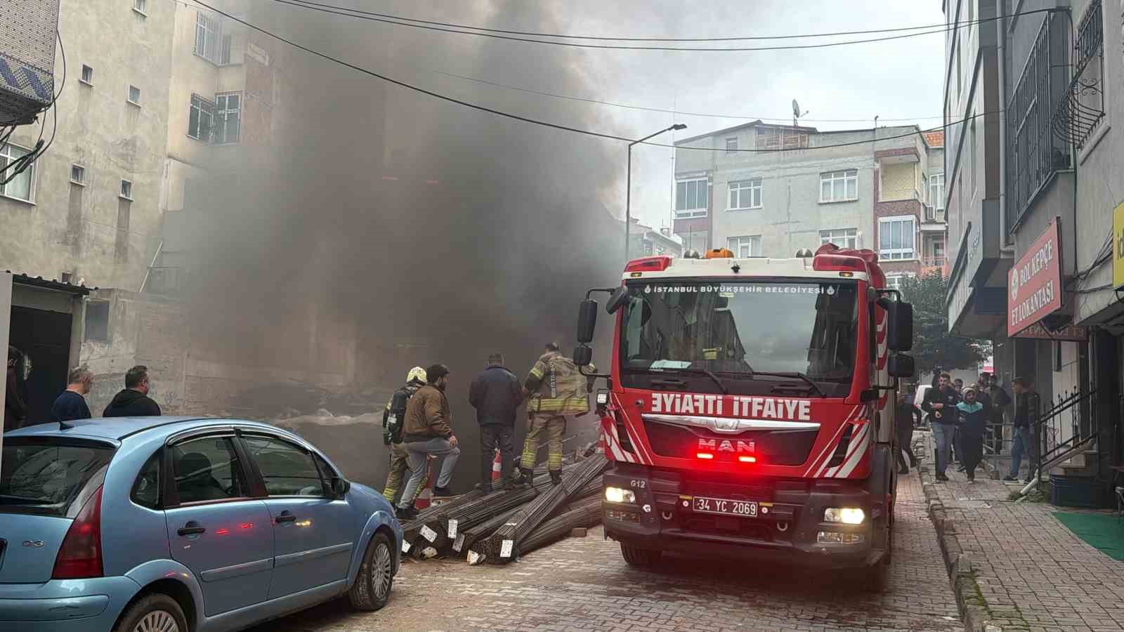Bahçelievler’de inşaatta yangın paniği