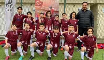 Altyapının parlayan yıldızı Darıca Kalespor