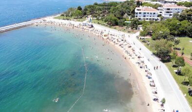 İstanbul’da termometreler 30 dereceyi gördü, Caddebostan plajı doldu taştı